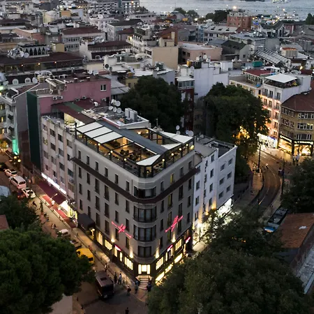 Navoris Hotell 3*
