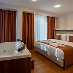 Navoris Hotel