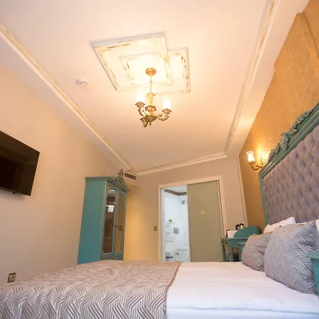 Hotel Navoris 3*